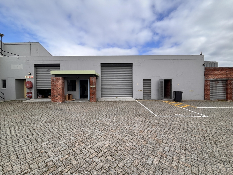 To Let commercial Property for Rent in Maitland Western Cape